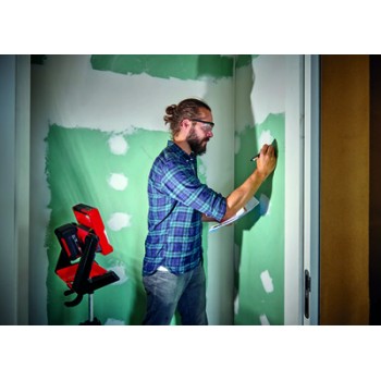 PROJECTOR HYBRIDO A BATERIA E ELECTRICIDADE